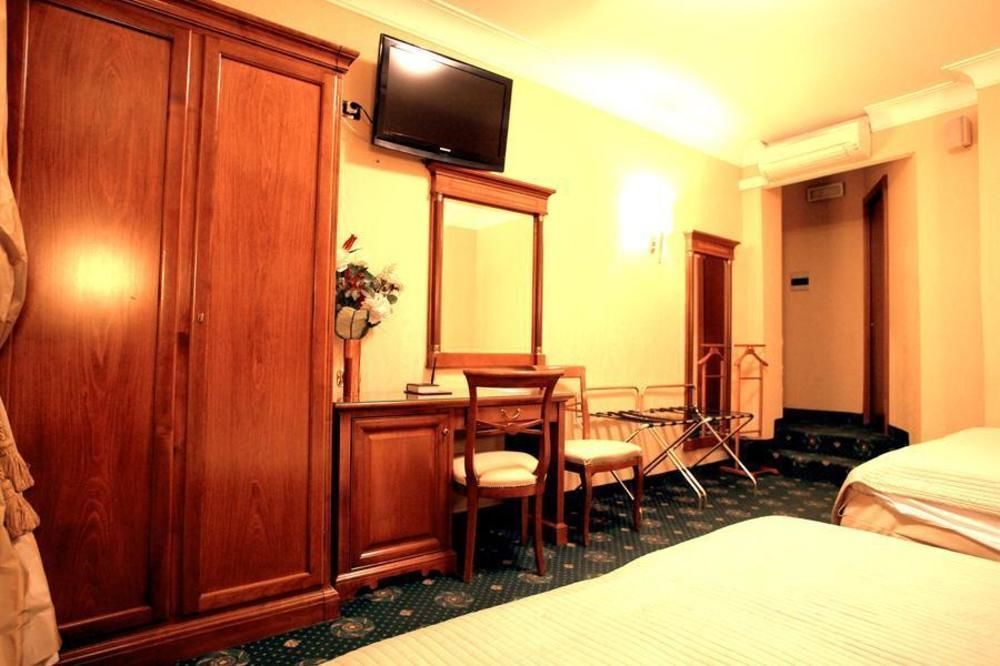 Luxury H 2000 Bed & Breakfast Roma