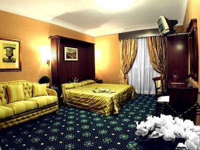 Luxury H 2000