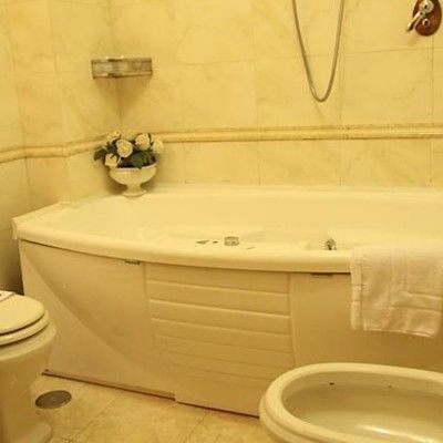 Luxury H 2000 Bed & Breakfast